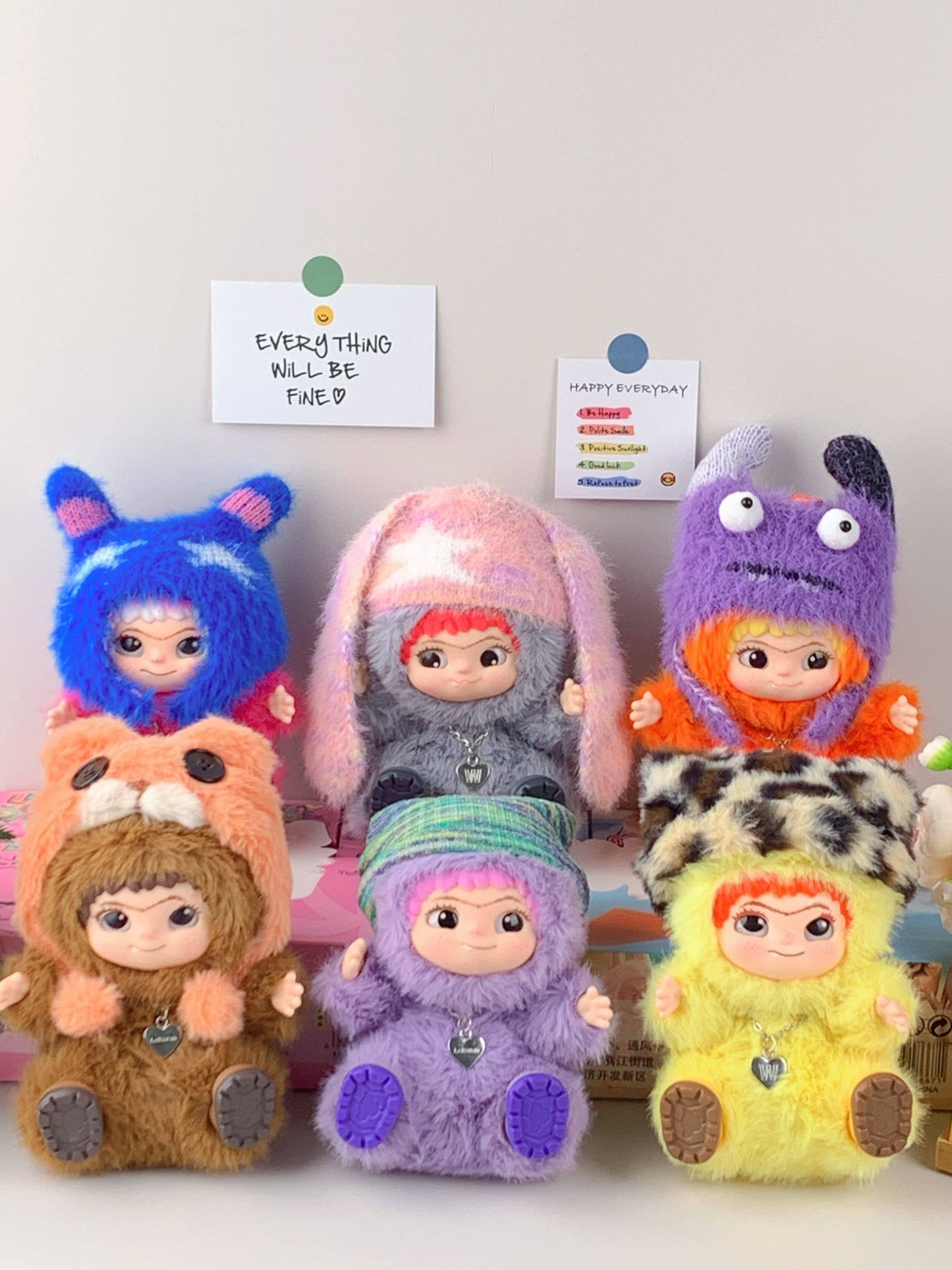Wakuku dolls – One-of-a-Kind Art Toy: Mix colors
